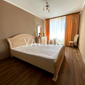 Саксаганського вул., 54/56