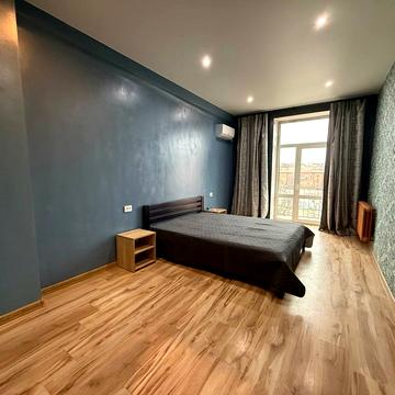 Поштовий просп. (Карла Маркса), 11