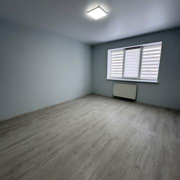 Пасічна вул., 3