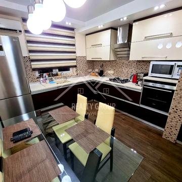 Петра Калнишевського вул. (Харитонова), 19а