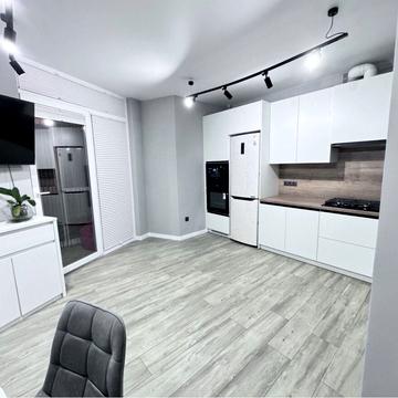 Богдана-Ігора Антонича вул., 11