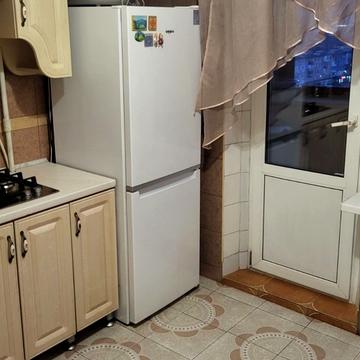 Володимира Покотила вул. (Картвелішвілі), 1