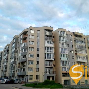 Бережанська вул., 18