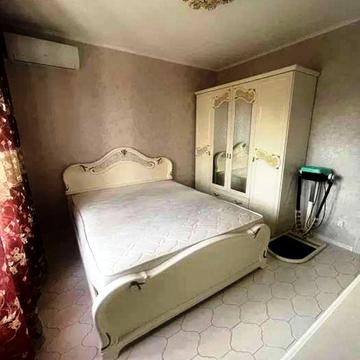 Прирічна вул., 37