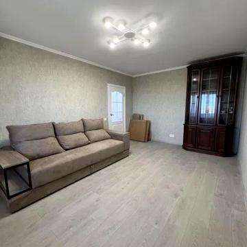 Вячеслава Чорновола вул., 14