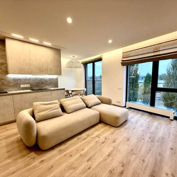 Набережно-Рибальська дорога вул., 5