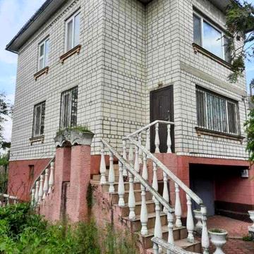 Центральна вул.