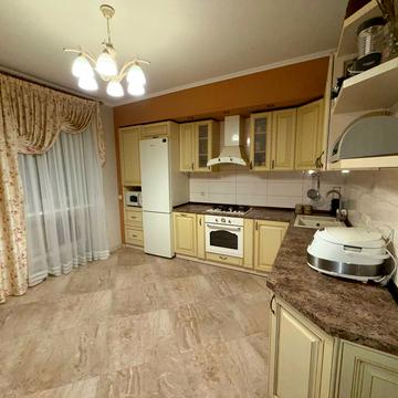 Зарічанська вул., 11л