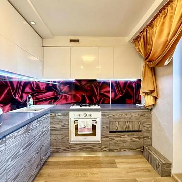 Теплична вул., 38