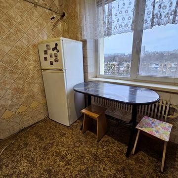 Нескорених вул., 36