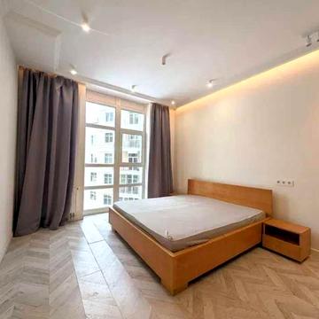 Саперне Поле вул., 12