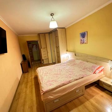 Мандриківська вул., 137