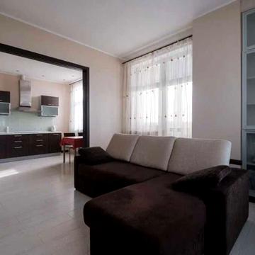 Антоновича вул. (Горького), 72