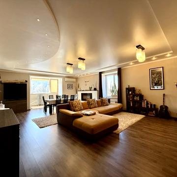 Братів Горобців вул. (Дмитра Кедріна), 66