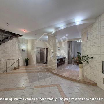 Полуничний пров.