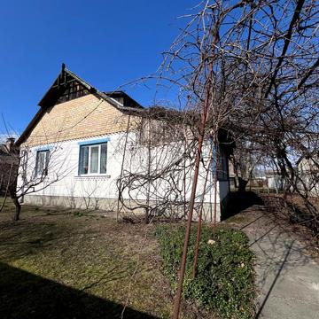 Арсенальна, 8