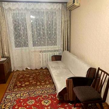 Юліана Матвійчука вул. (), 77