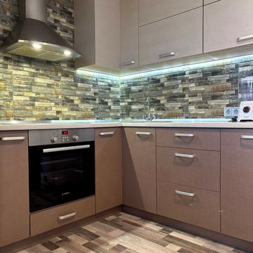 Валерія Лобановського вул., 24