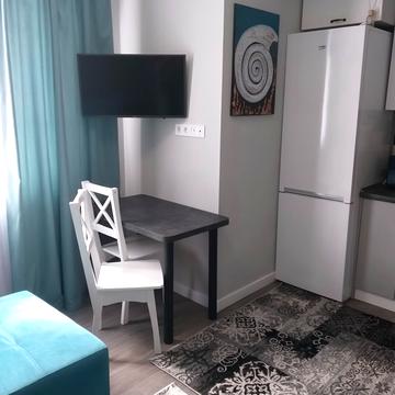 Юнацька вул., (Будинок Smart 17)