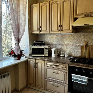 Літературна вул. (Ярослава Галана), 5