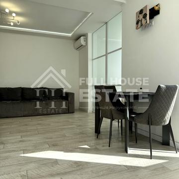 Анни Ахматової вул., 22