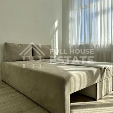 Анни Ахматової вул., 22