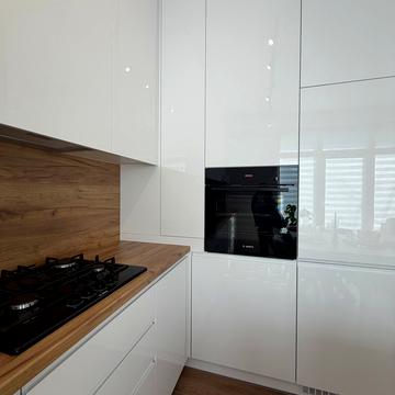 Івана Багряного вул., 79