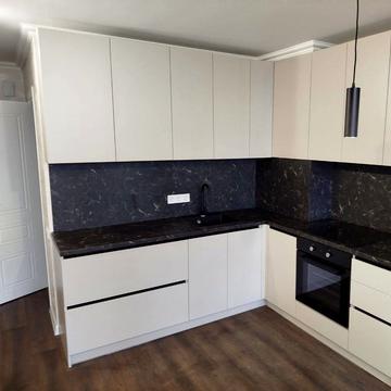 Приміська вул., 24