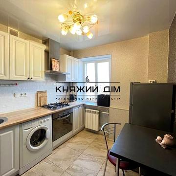 Парково-Сирецька вул. (Тимофія Шамрила), 3