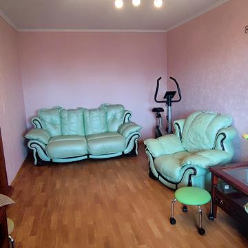 Академіка Корольова вул., 68