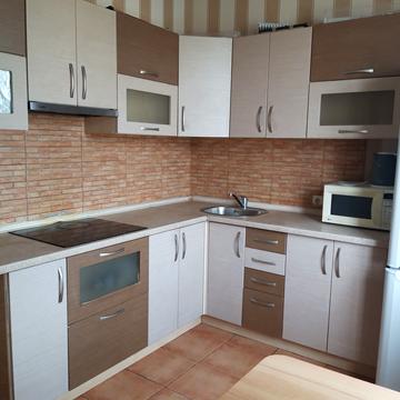 Тростянецька вул., 49