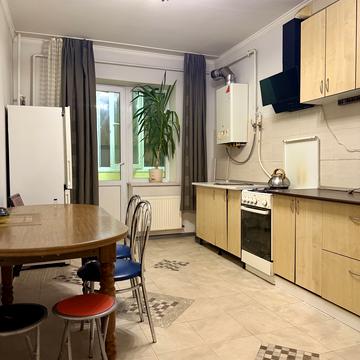 Лесі Українки вул., 11