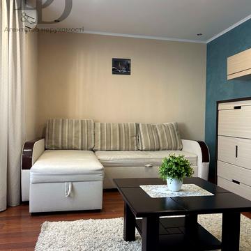 Теплична вул., 38