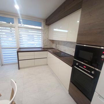 Євгена Олесницького вул. (), 35