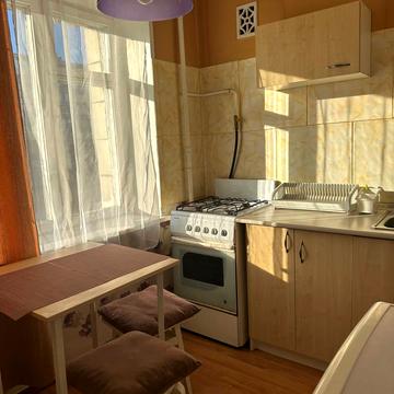 Ентузіастів вул., 35/1