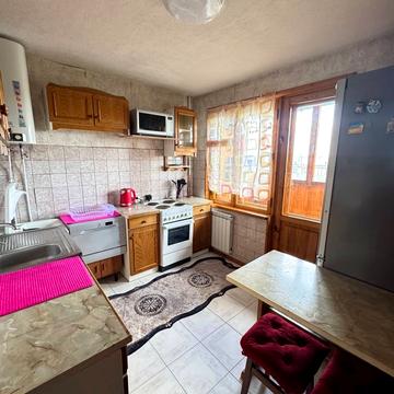 Ризька вул., 18