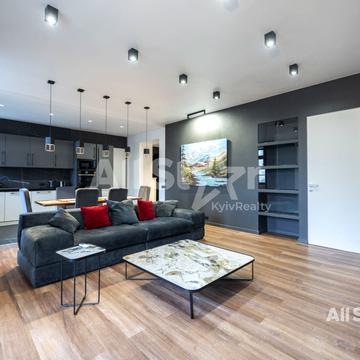 Ярославів Вал вул., 19