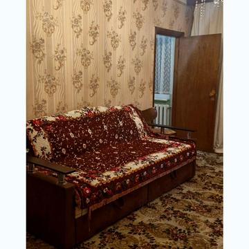 Ніжинська вул., 73