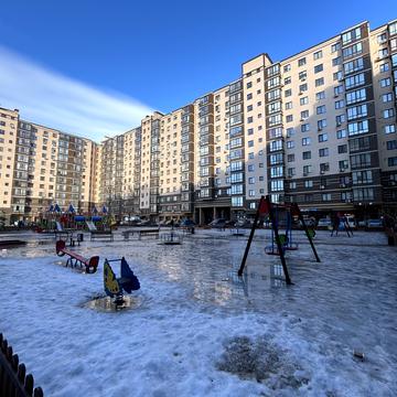 Олега Антонова вул. (Карла Маркса), 13б