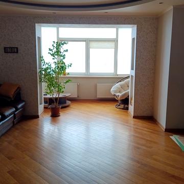 Лебединська вул., 3