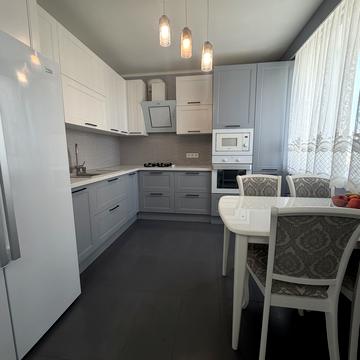 Одеська вул., 3/3