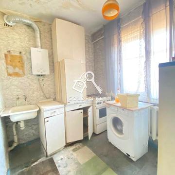 Миколи Ходича вул., 15