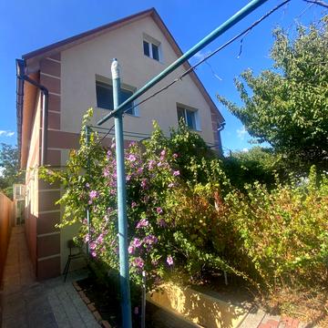 Грузинська вул., 3а