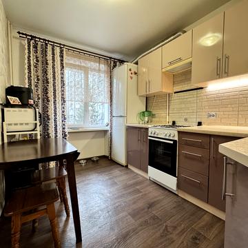 житловий масив Тополя-2 вул., 12