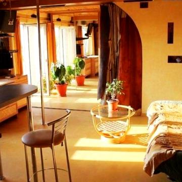 Русанівська набережна вул., 22