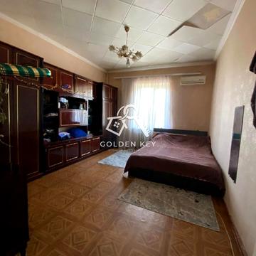 Центральний вул. (Лермонтова), 40