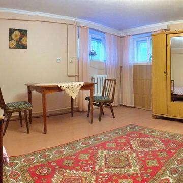 Маряна Панчишина вул., 3