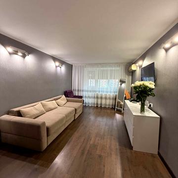 Небесної Сотні вул. (Леніна), 91