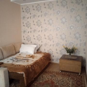 Середньофонтанська вул., 12