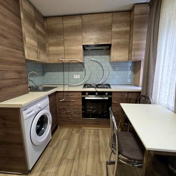 Василя Овсієнка вул. (Білгородська), 14